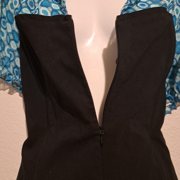 Dressbarn blouse with attached corset. Size Large - Picture 6 of 12